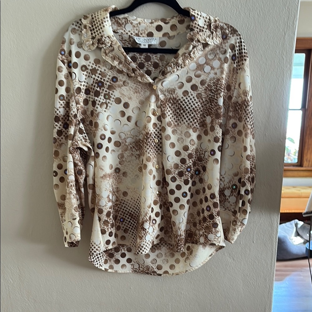 St. John Collection Cream and Brown 3/4 Sleeve Button Down Blouse